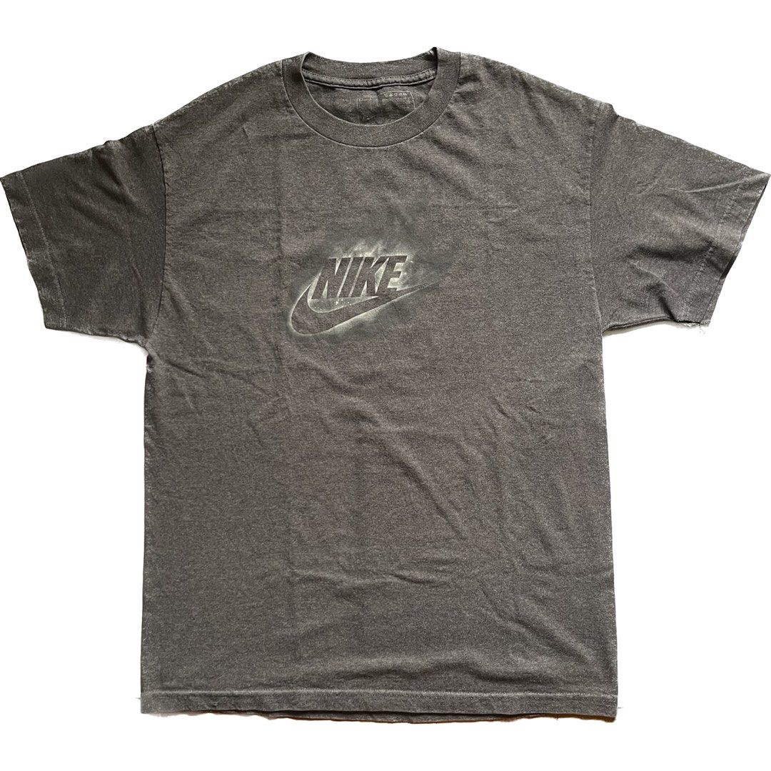 nike tee logo in middle