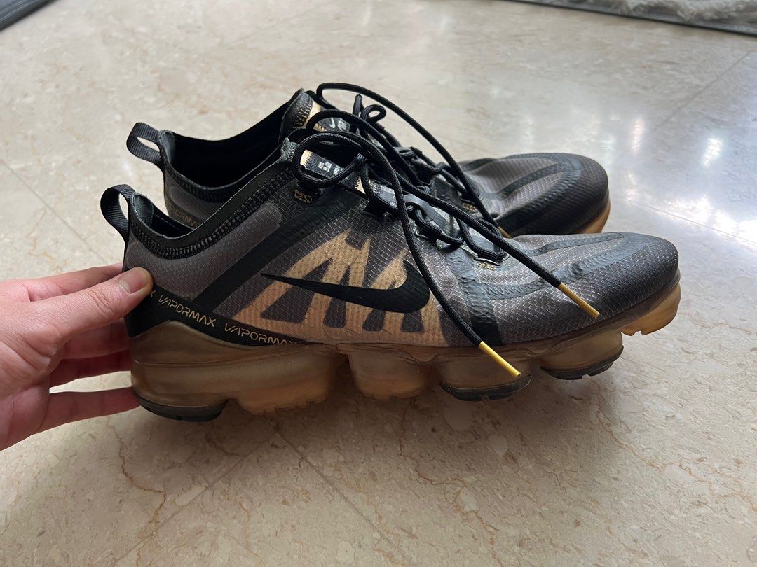 Nike vapormax deals 2019 metallic gold