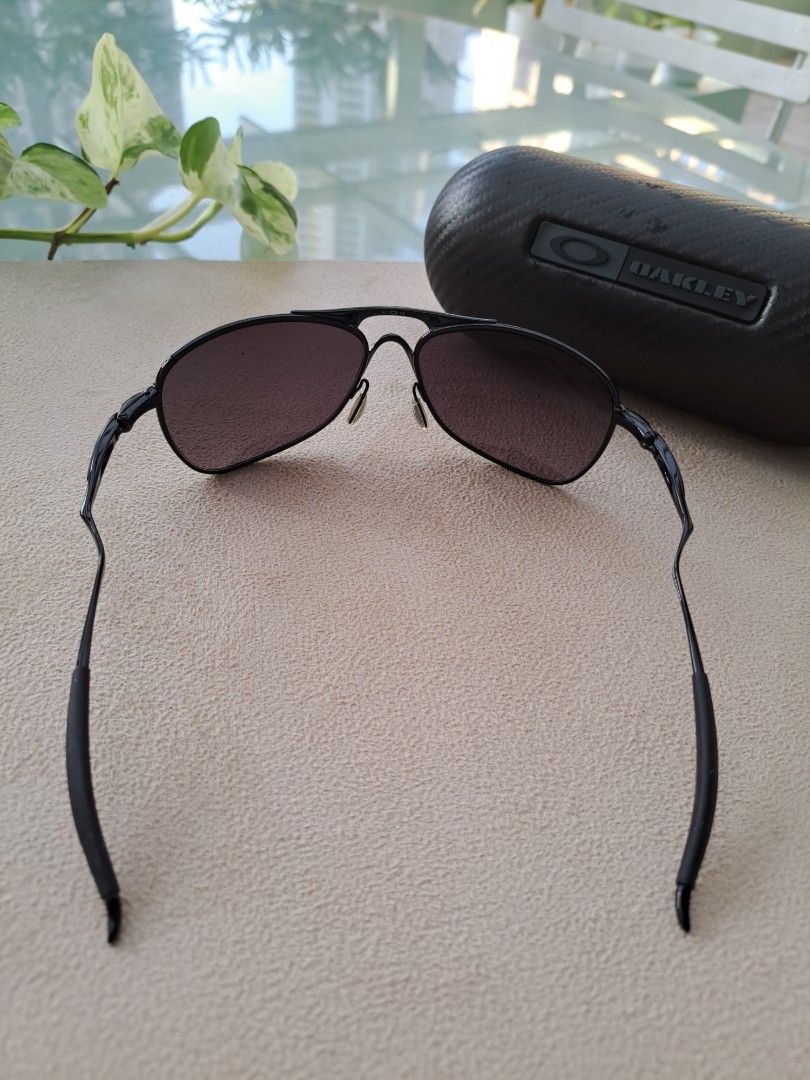 Oakley crosshair on online face