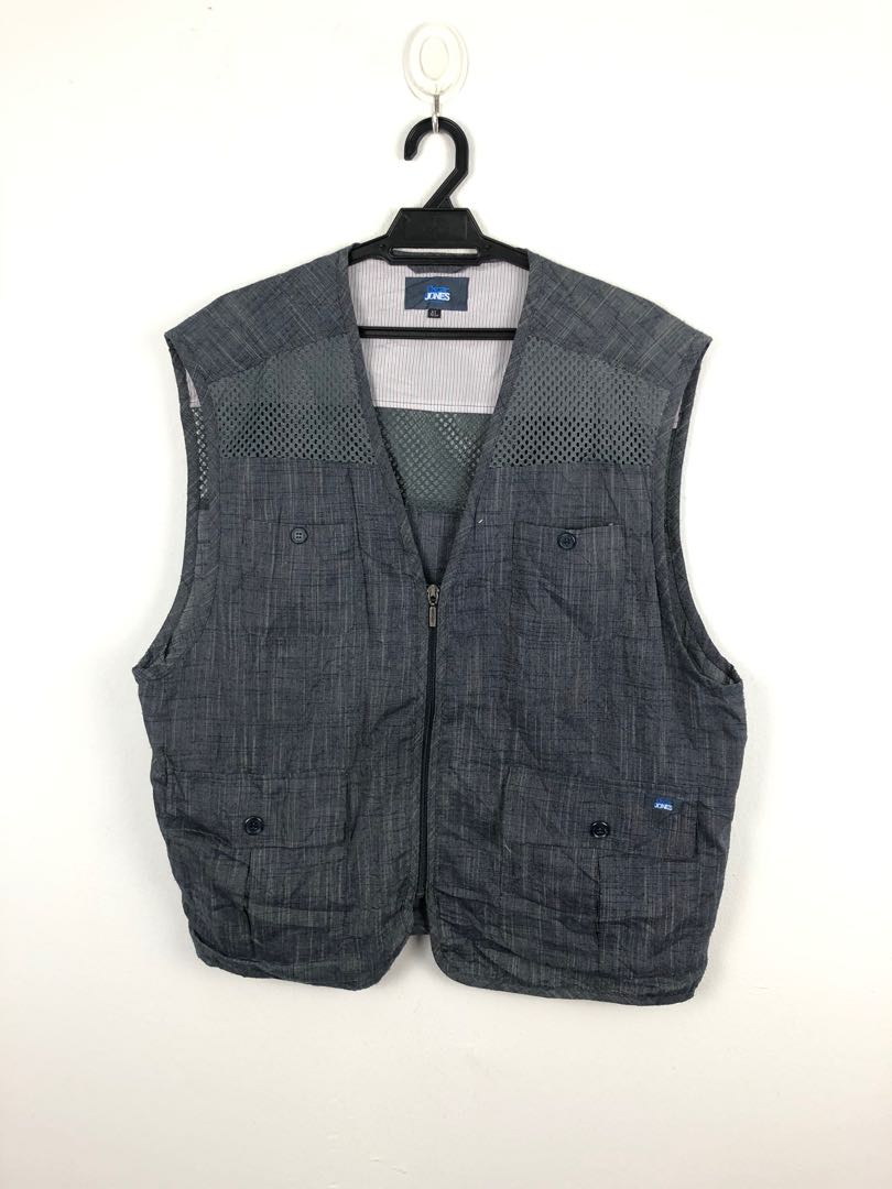 Oscar Jones Vest, Men's Fashion, Coats, Jackets and Outerwear on Carousell