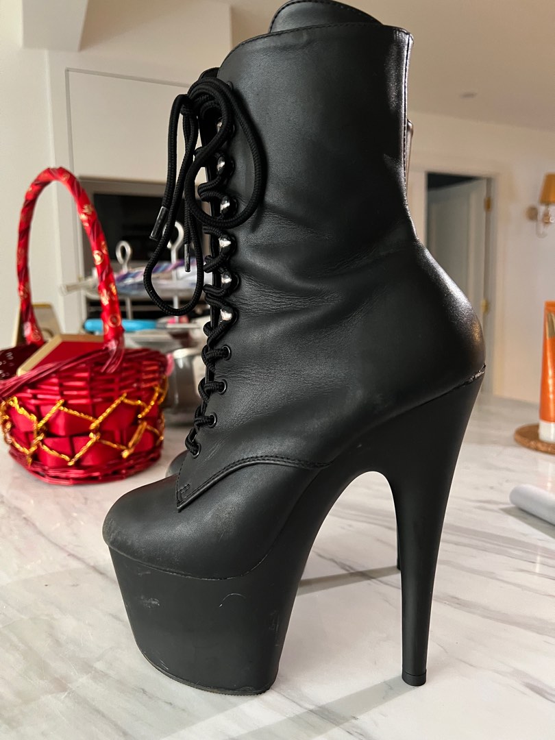 Black pleaser heels clearance