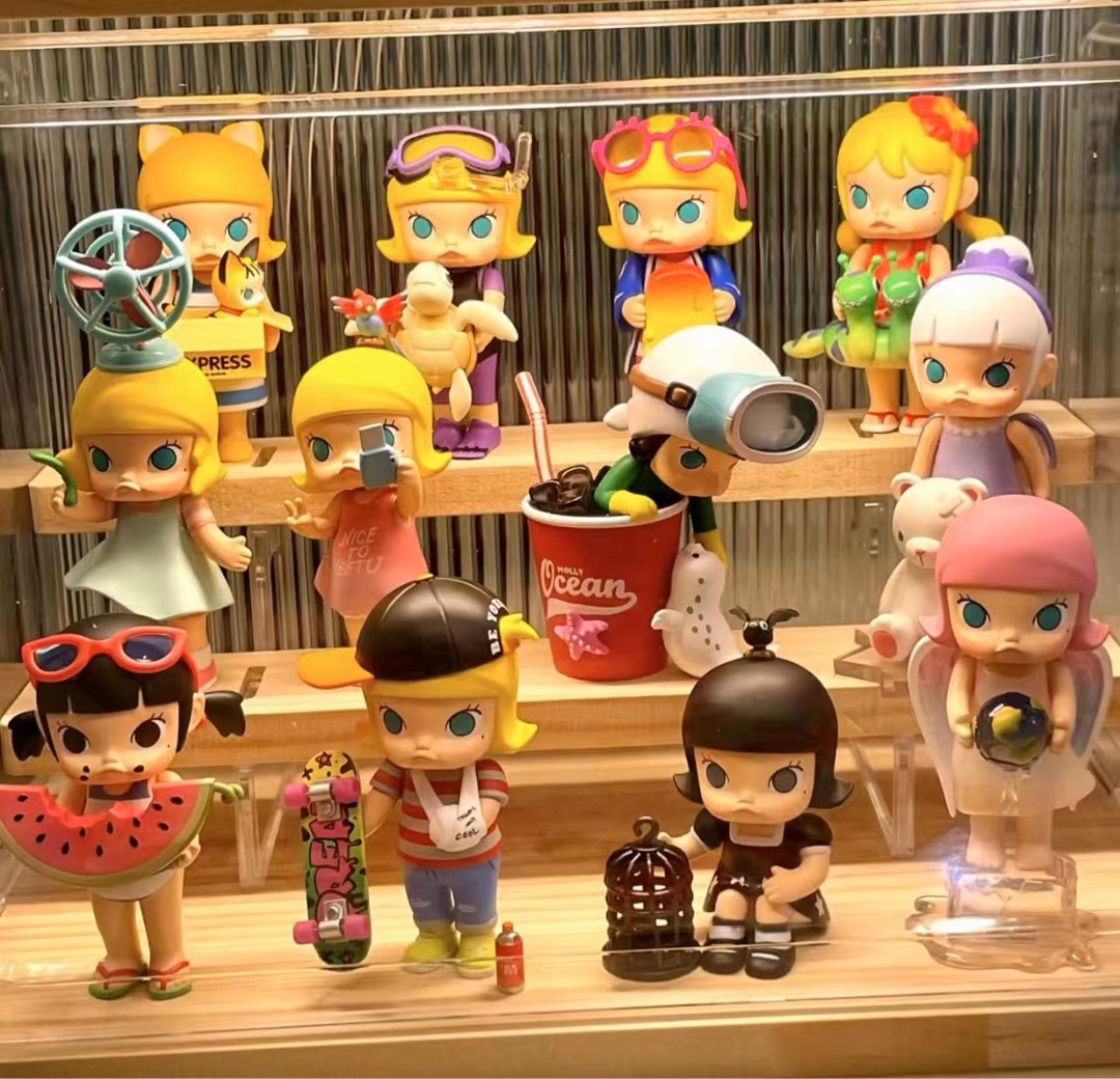 Rare Brand New Set Popmart Molly My Childhood Series, Hobbies