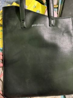 Privé Alliance Tote Bag