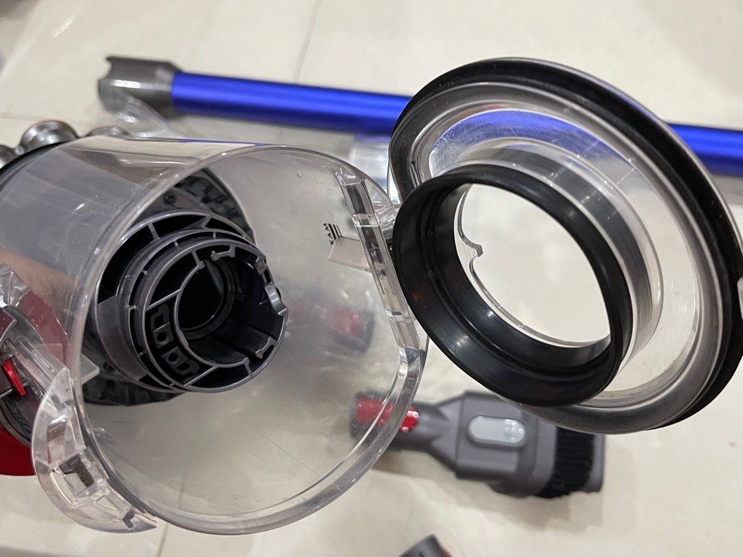 Refurb Dyson V11 Fluffy cordless vacuum cleaner, TV & Home Appliances