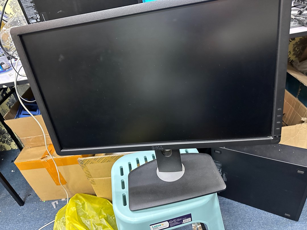 Refurbished 24 inches monitor, Computers & Tech, Parts & Accessories,  Monitor Screens on Carousell