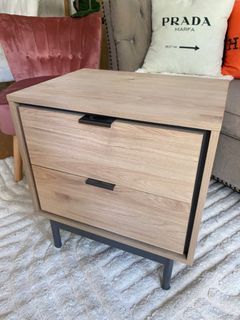 Shangri-La Bed side table/drawer