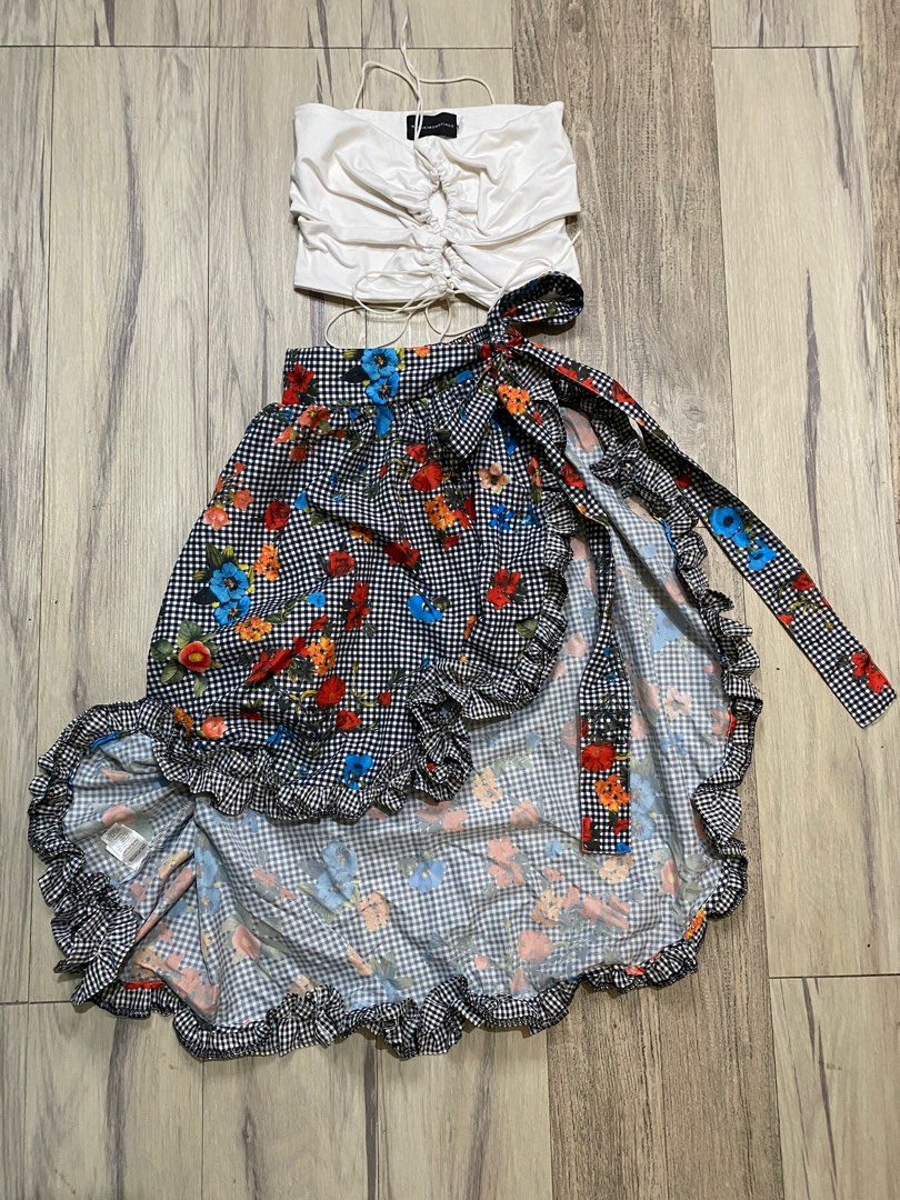 SUMMER FLORAL COVER UP SKIRT Women s Fashion Bottoms Skirts on