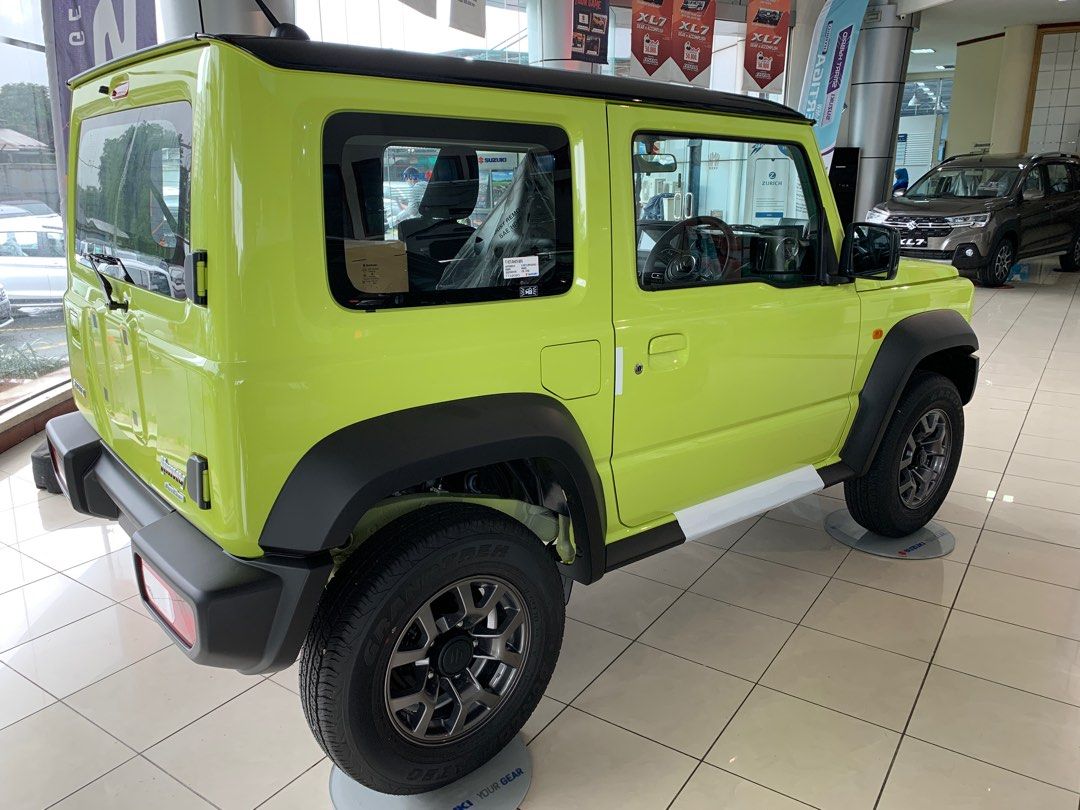 Suzuki Jimny 2 Tone, Mobil & Motor, Mobil untuk Dijual di Carousell