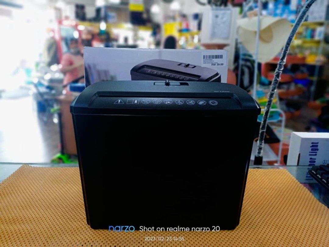 TESCO PAPER SHREDDER 7L S104A, Hobbies & Toys, Stationery & Craft