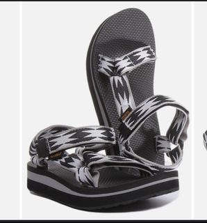 Affordable teva sandals For Sale | Carousell Singapore