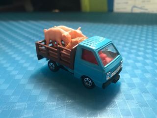 TOMICA 豬車