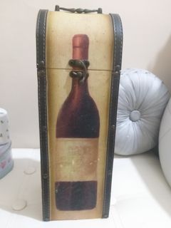 Vintage Wine Box storage