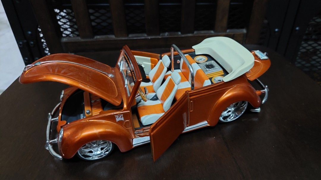 Volkswagen Cabriolet 1951 Custom Shop PREMIUM EDITION by Maisto 1