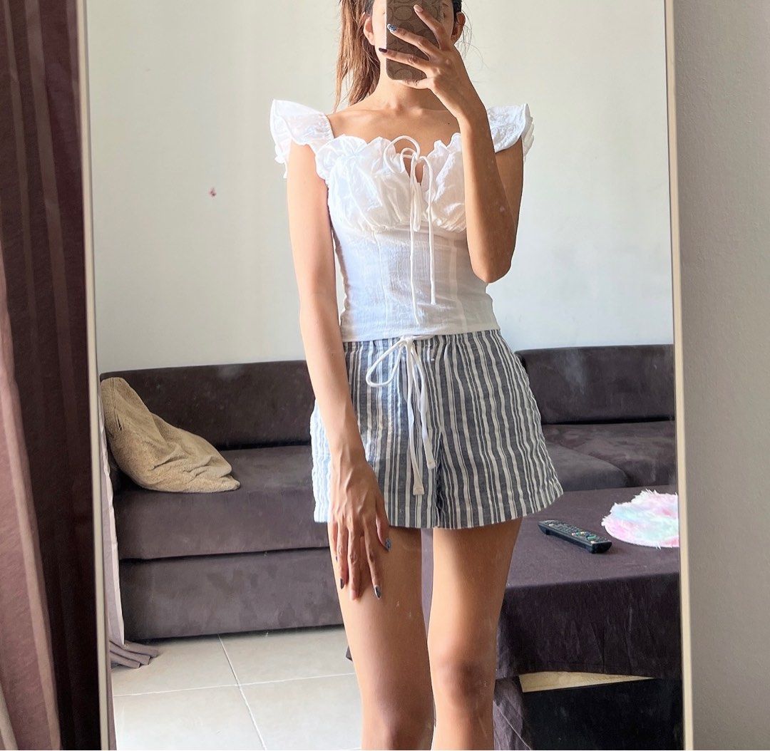 Corset top, Women's Fashion, Tops, Sleeveless on Carousell