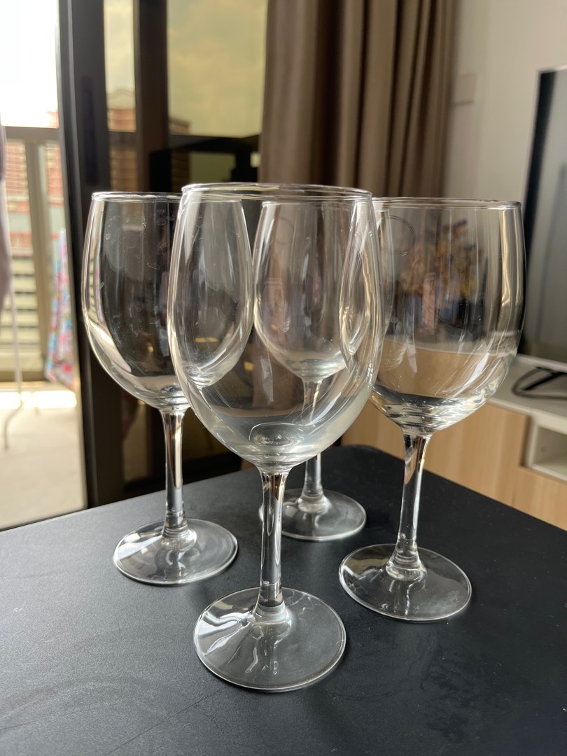 Wine Glasses x4, Furniture & Home Living, Kitchenware & Tableware