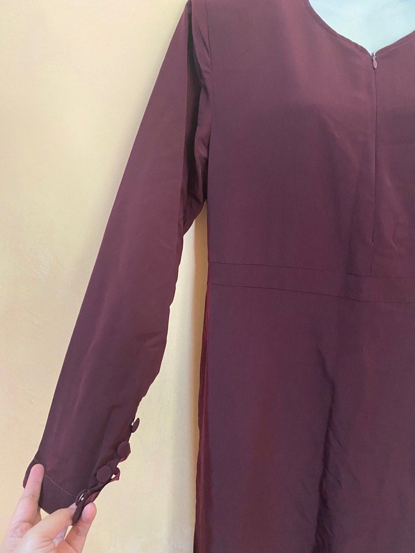 ZEFIKS KAYANGAN- MULBERRY (Category: Dresses) located in Dungun. Submitted by ira_rahim (Listing ID 1217089015, Image 3). Description: ZEFIKS KAYANGAN MULBERRY SAIZ: L ( Bahu-16, Dada, 41) NEW WITH TAG SELL PRICE: RM70.