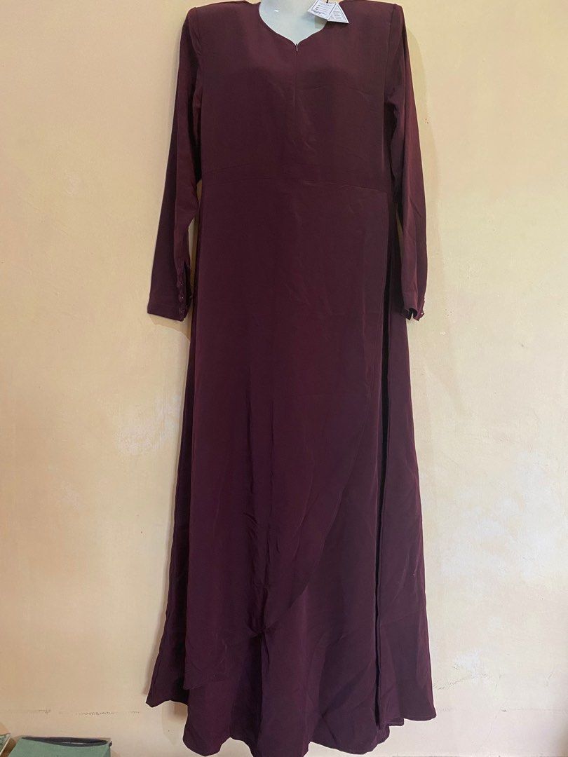 ZEFIKS KAYANGAN- MULBERRY (Category: Dresses) located in Dungun. Submitted by ira_rahim (Listing ID 1217089015, Image 1). Description: ZEFIKS KAYANGAN MULBERRY SAIZ: L ( Bahu-16, Dada, 41) NEW WITH TAG SELL PRICE: RM70.
