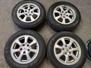 15” Honda Civic mags used 5Holes pcd 114 w/195-65-r15 Kumho/Dunlop used tires