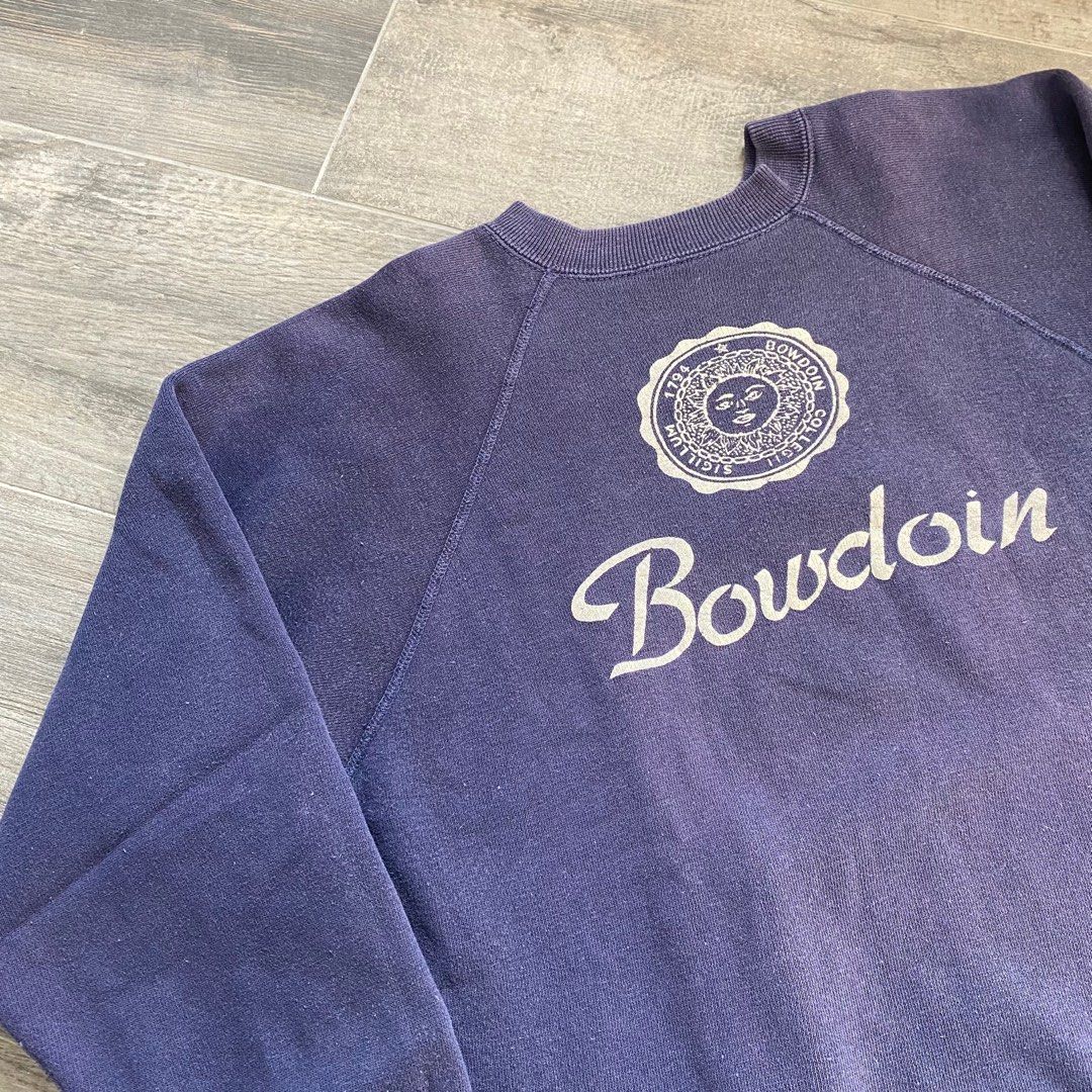 1960 s VINTAGE SUN FADED SWEATSHIRT NAVY BOWDOIN COLLEGE FADED