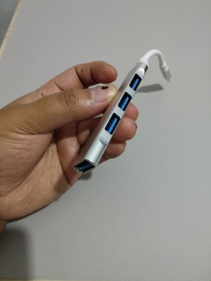 KO 4-Port USB Hub Type C (Category: Cables & Adaptors) located in Calamba. Submitted by satchel (Listing ID 1217357188, Image 1). Description: ⚠️READ BEFORE BUYING ⚠️ ⚠️NO TO HAGGLER/JOY RESERVER⚠️ Tested it once - it has the slight issue of overheating if not used in a well-ventilated/AC area due to high speed transfer. Other than that it works fine. Points to consider before buying this: 📌STRICTLY PAYMENT FIRST WITH PROOF OF RECEIPT BEFORE SHI