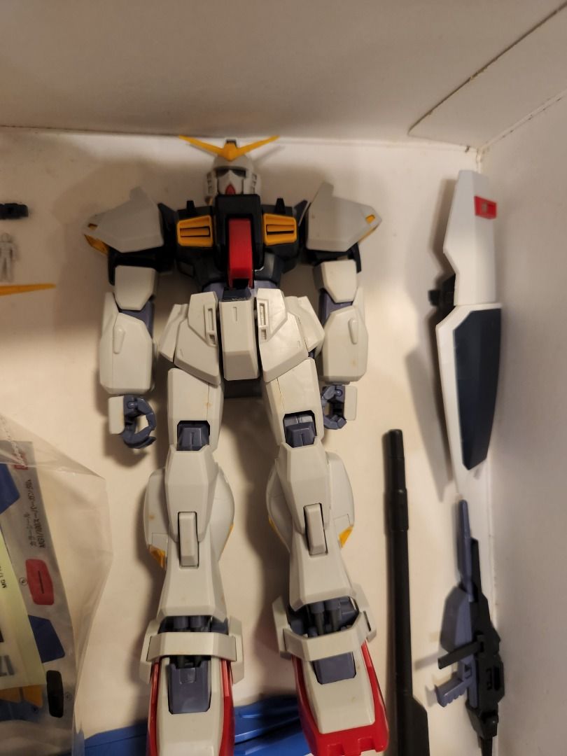 已素組Bandai mg 1/100 高達Gundam RX-178 MK-II + G-Defenser G 戰機