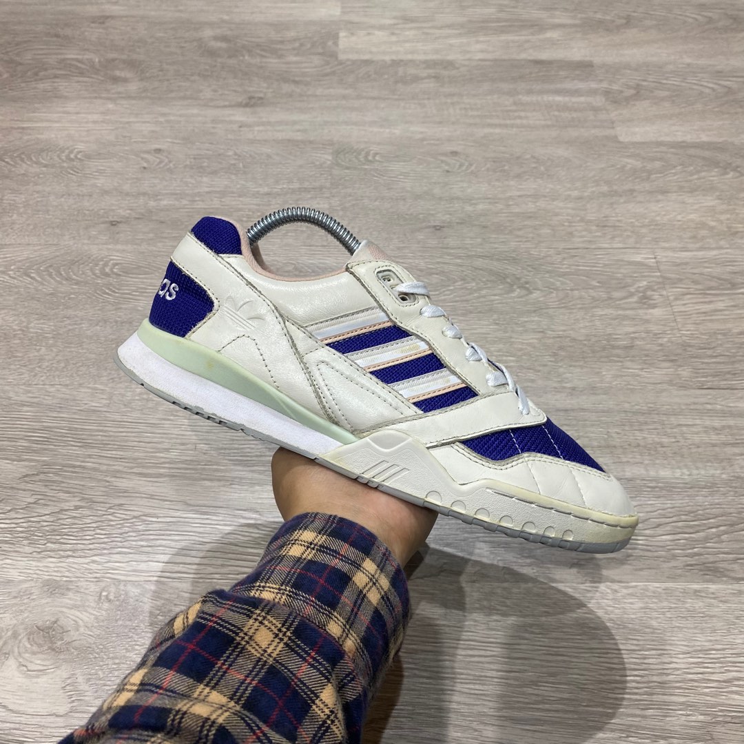 Adidas ar trainer off white sale