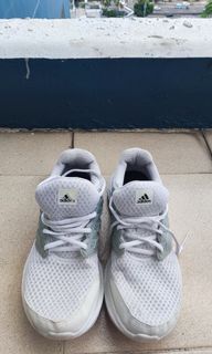 Adidas cloudfoam (bekas pemakaian pribadi)