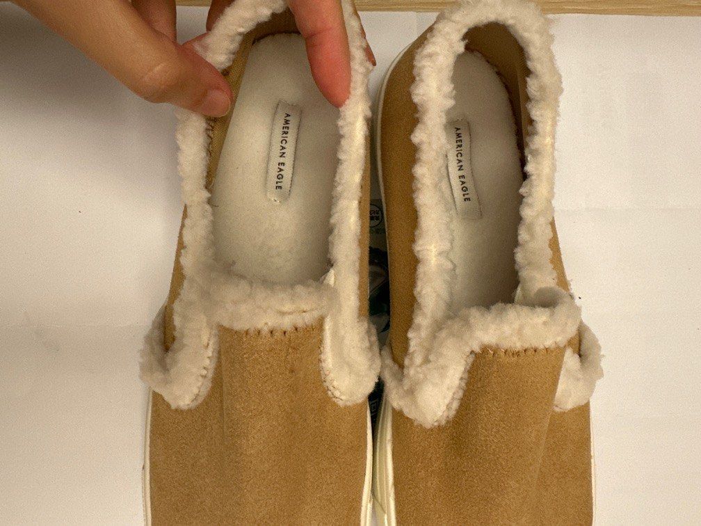 American eagle, 女裝, 鞋, 平底鞋 Carousell