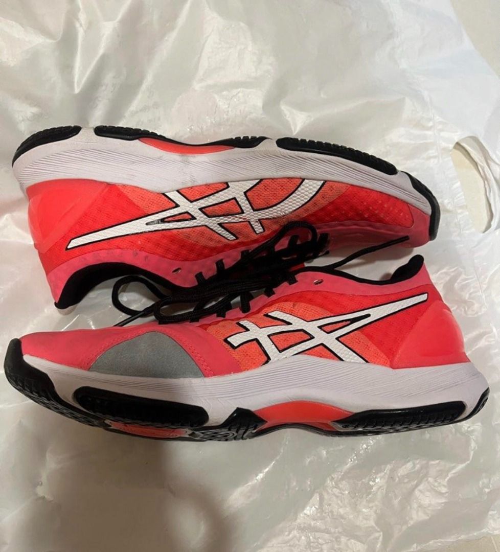 Asics court shoes Women s Fashion Footwear Sneakers on Carousell