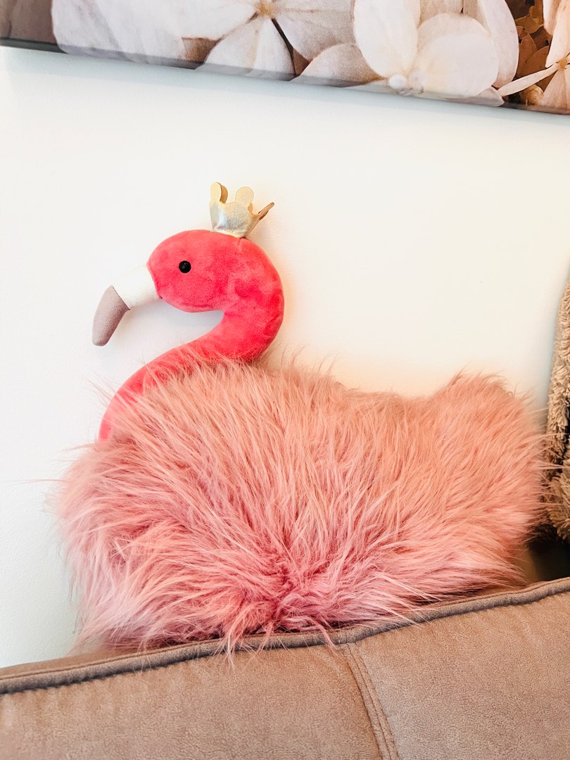 *Authentic* Jellycat flamingo with Tag, Furniture & Home Living, Home
