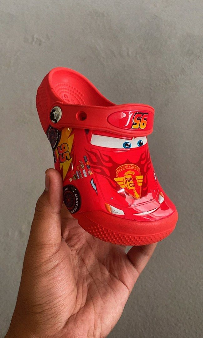 Crocs 4y outlet