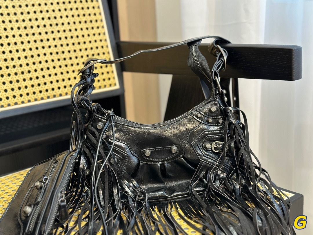 Balenciaga Le Cagole half crescent underarm dumpling bag