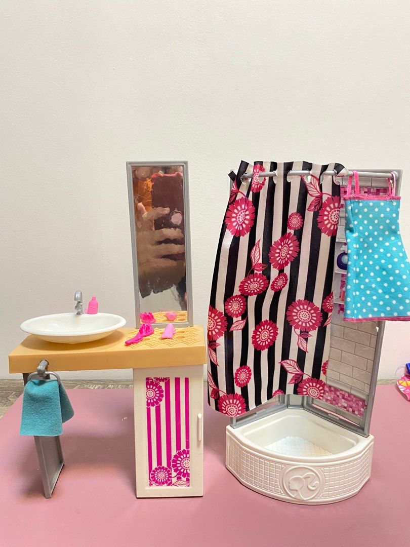 Barbie Bathroom Set, Hobbies & Toys, Toys & Games on Carousell