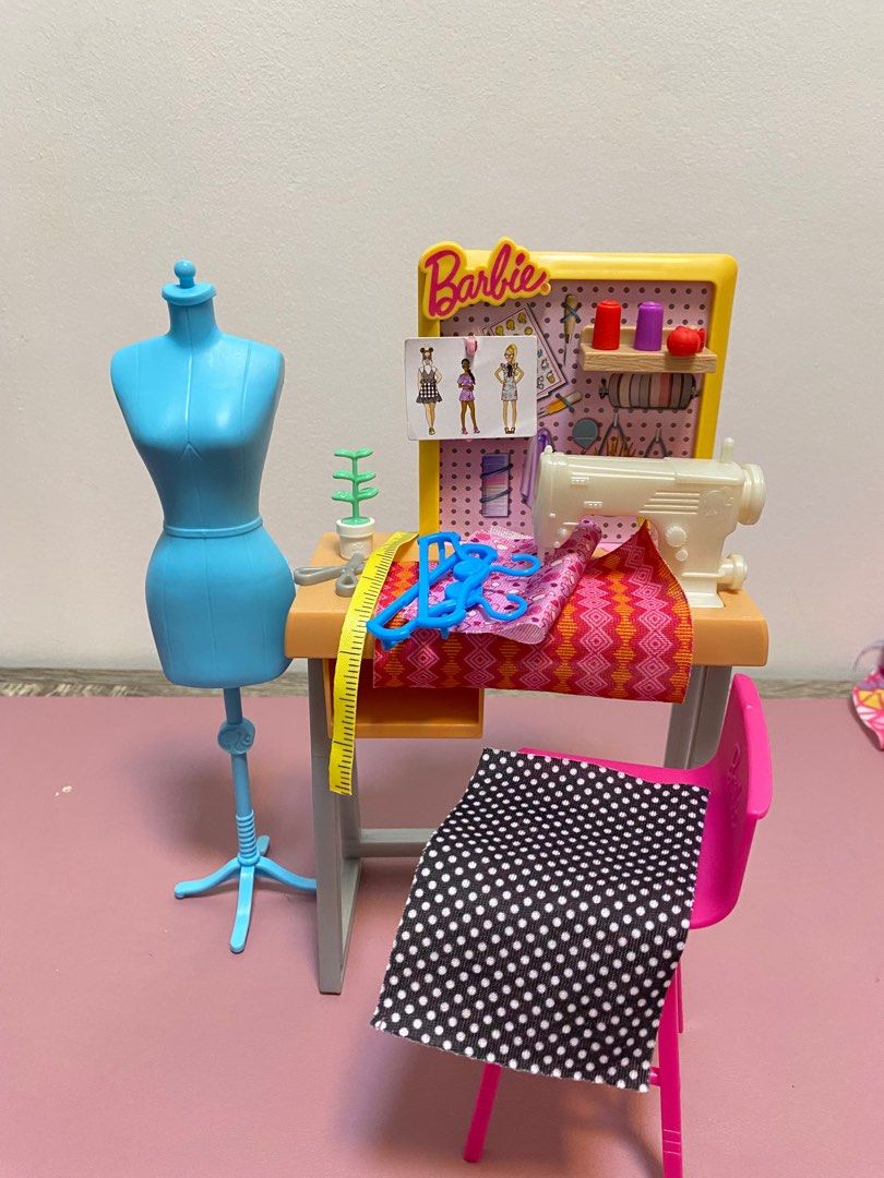 Barbie 2025 sewing set