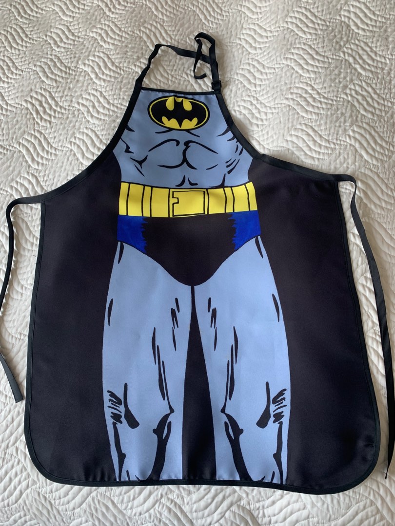 Batman Apron 蝙蝠俠圍裙, 其他, 其他- Carousell