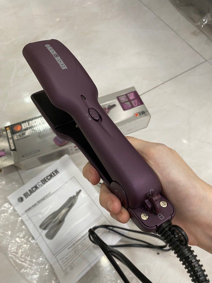 Black and best sale decker hair straightener