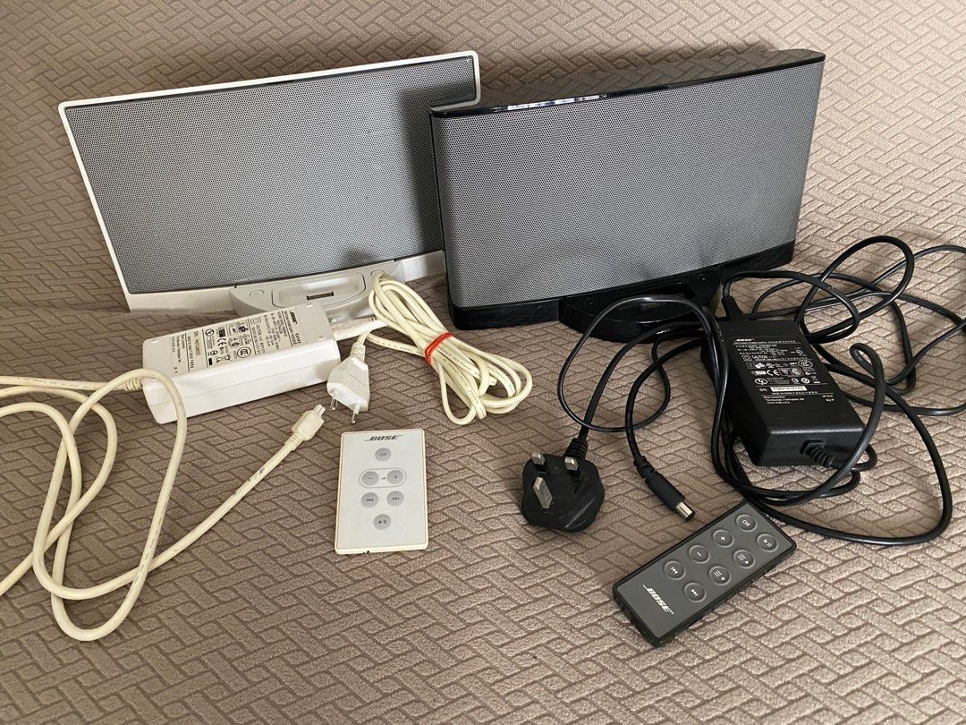 Bose Sound dock 2 Black Can turn ON but NO sound Sound dock 1 free with sound dock 2 purchase