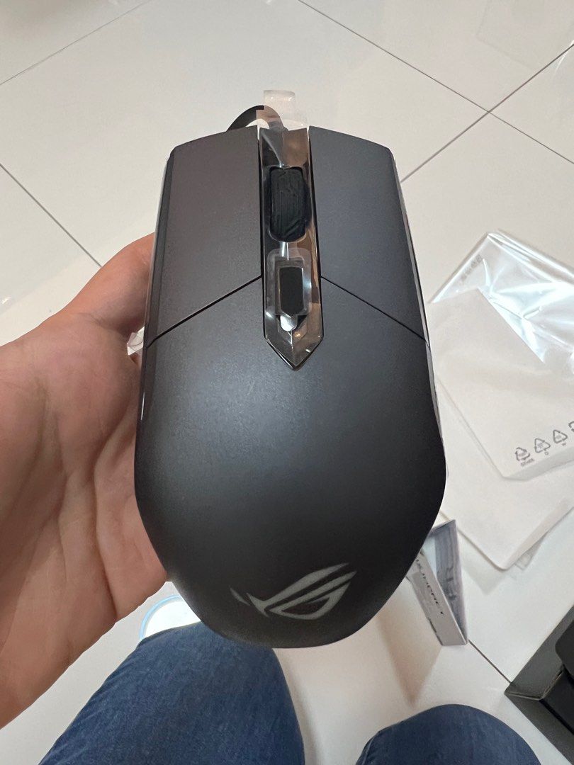 Brand New ROG OPTICAL GAMING MOUSE (Category: Mouse & Mousepads) located in Makati City. Submitted by healthyoptions (Listing ID 1217237144, Image 3). Description: Brand New RFS: upgrade.