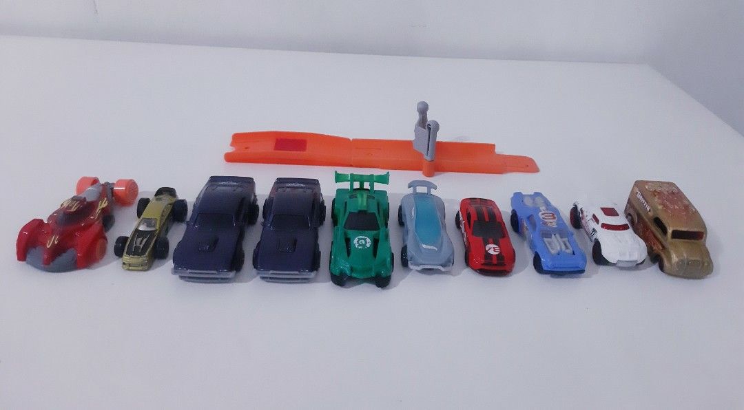 Paw patrol best sale hot wheels cars