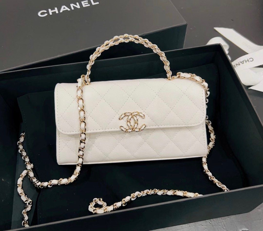 Chanel 23P White Clutch with Chain, Luxury, Bags & Wallets on Carousell