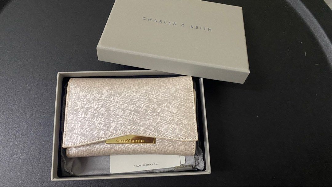 Pearl Metallic Accent Short Wallet - CHARLES & KEITH CA