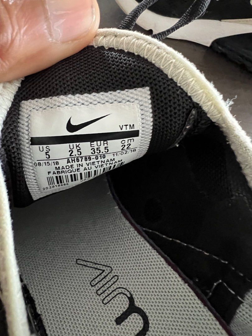 Childrens nike shop 270 sale