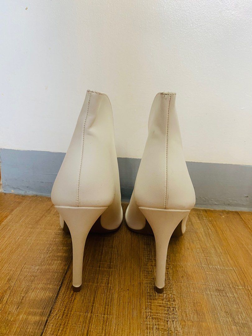 Christian Siriano White boots