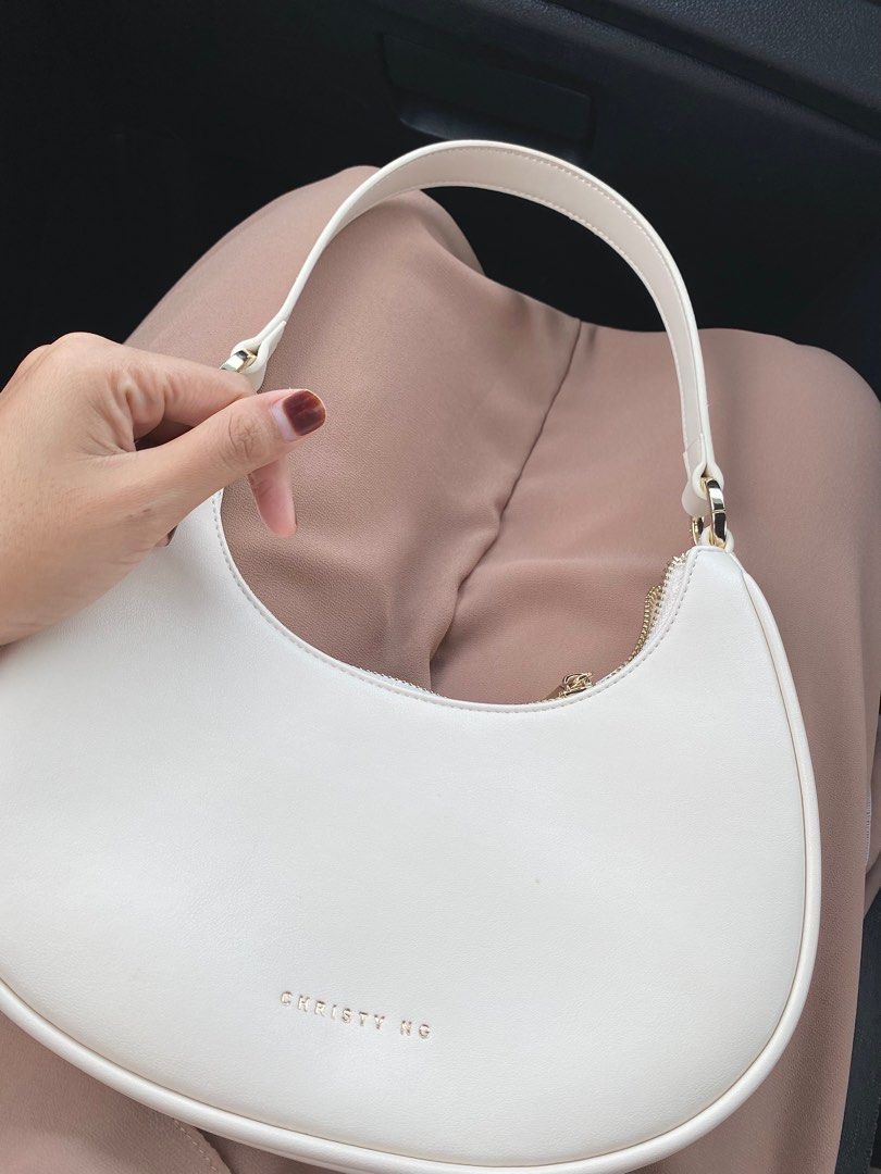 Christy ng- JULIETA MINI CHAIN HOBO BAG Free postage‼️, Women's Fashion,  Bags & Wallets, Shoulder Bags on Carousell