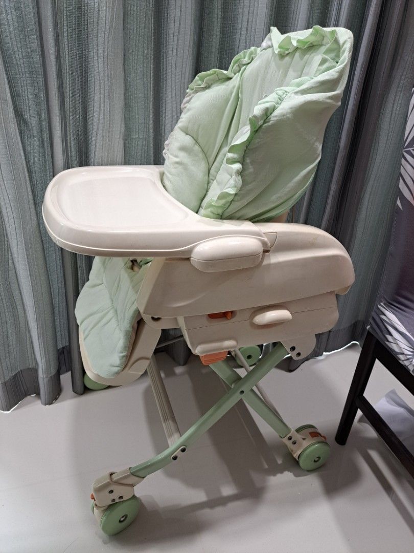 Combi swing baby high chair cum rocker, Babies & Kids, Nursing