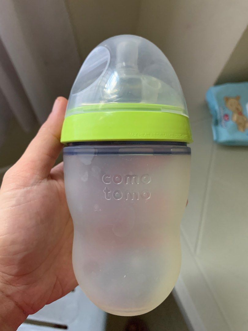 Fake comotomo bottles on sale