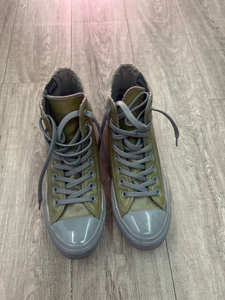 Converse top metallic rubber