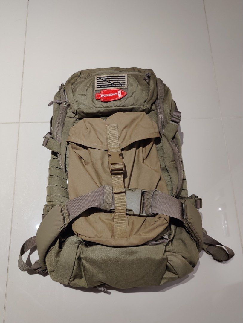 Direct Action Halifax Tactical Airborne Pack, Men's Fashion, Bags