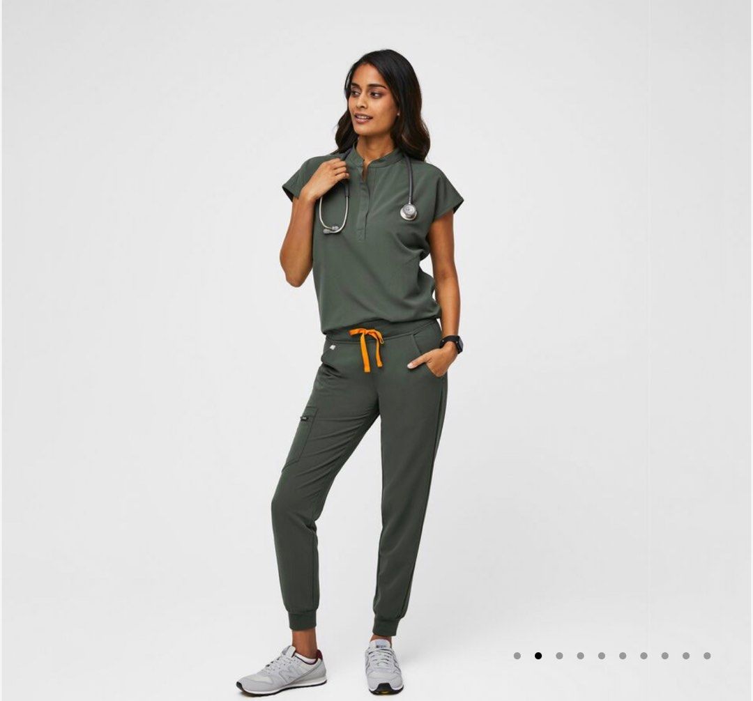 Figs Moss Rafaela and Joggers Set, Women's Fashion, Dresses & Sets