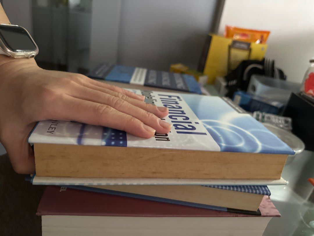 Financial Modeling & Valuation Paul Pignataro, Hobbies & Toys, Books